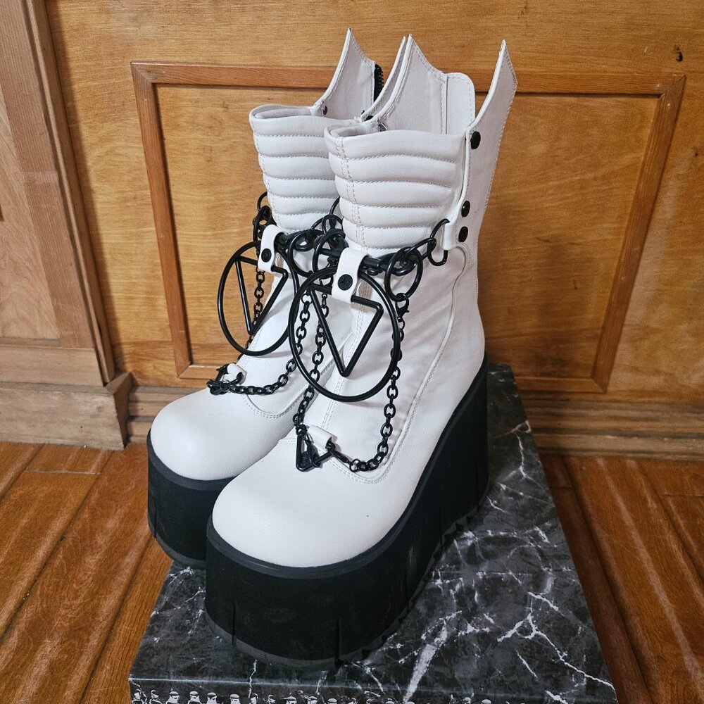 LIKE NEW DEMONIA Kera-130 White Platform Boots - Picture 3 of 8